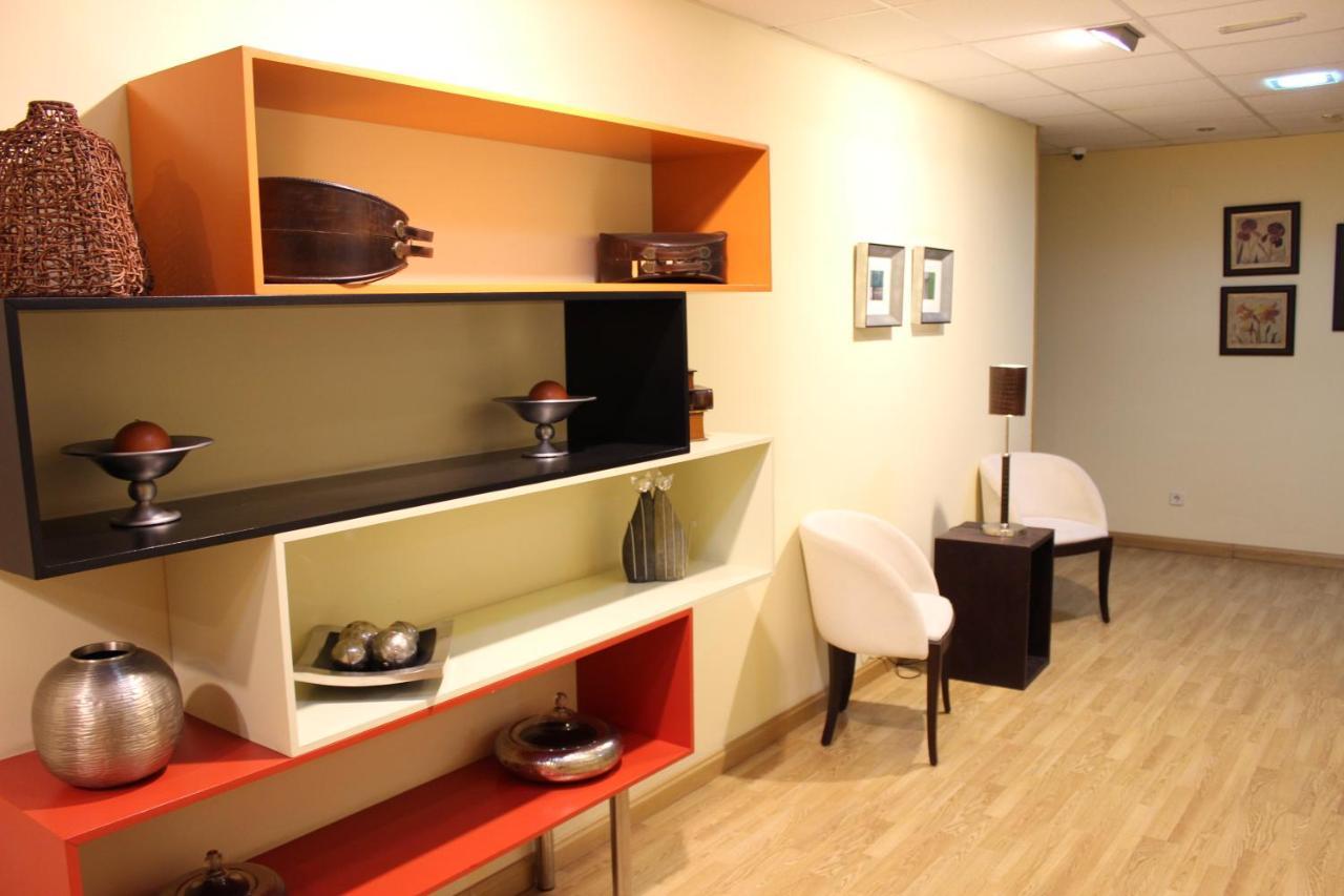 Hostal San Isidro Autol Bagian luar foto